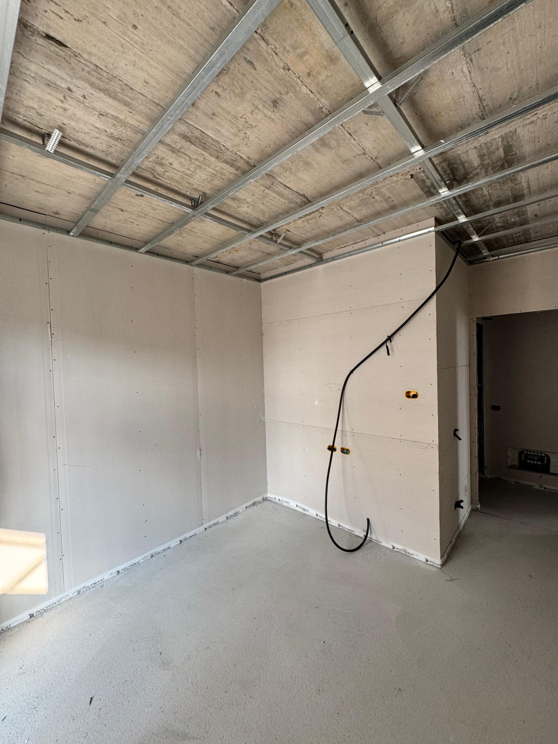 5a7371dd-bdd5-4b58-8d1e-08376c245e4b