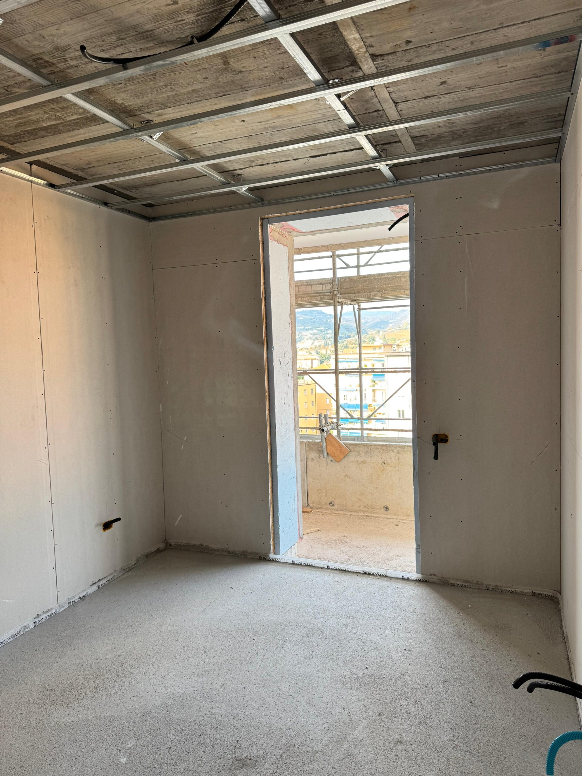 72edb054-e3a1-4aca-a519-dbdc2abdccb9