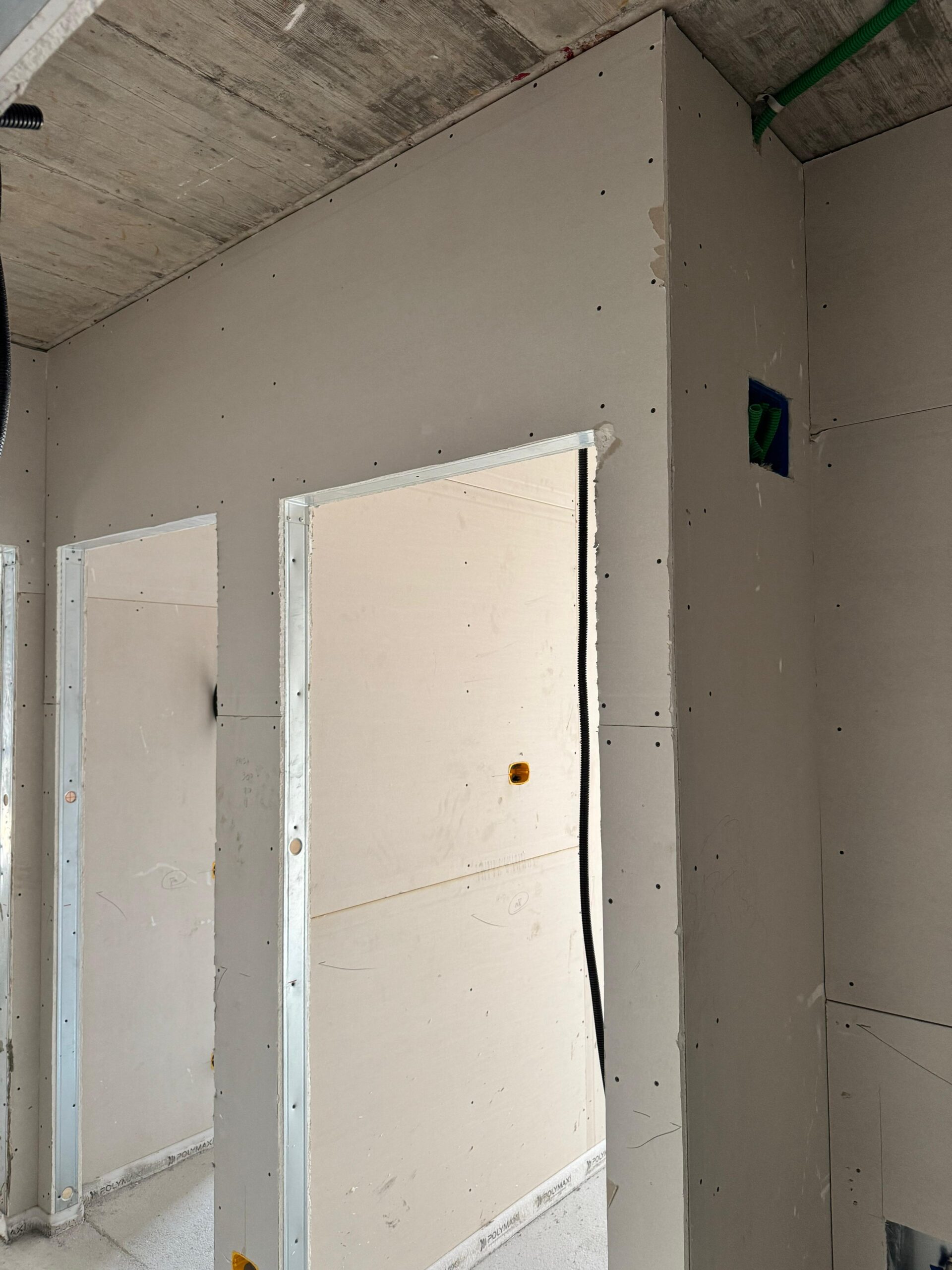 90b43e1d-304a-4905-a355-f66de914a484