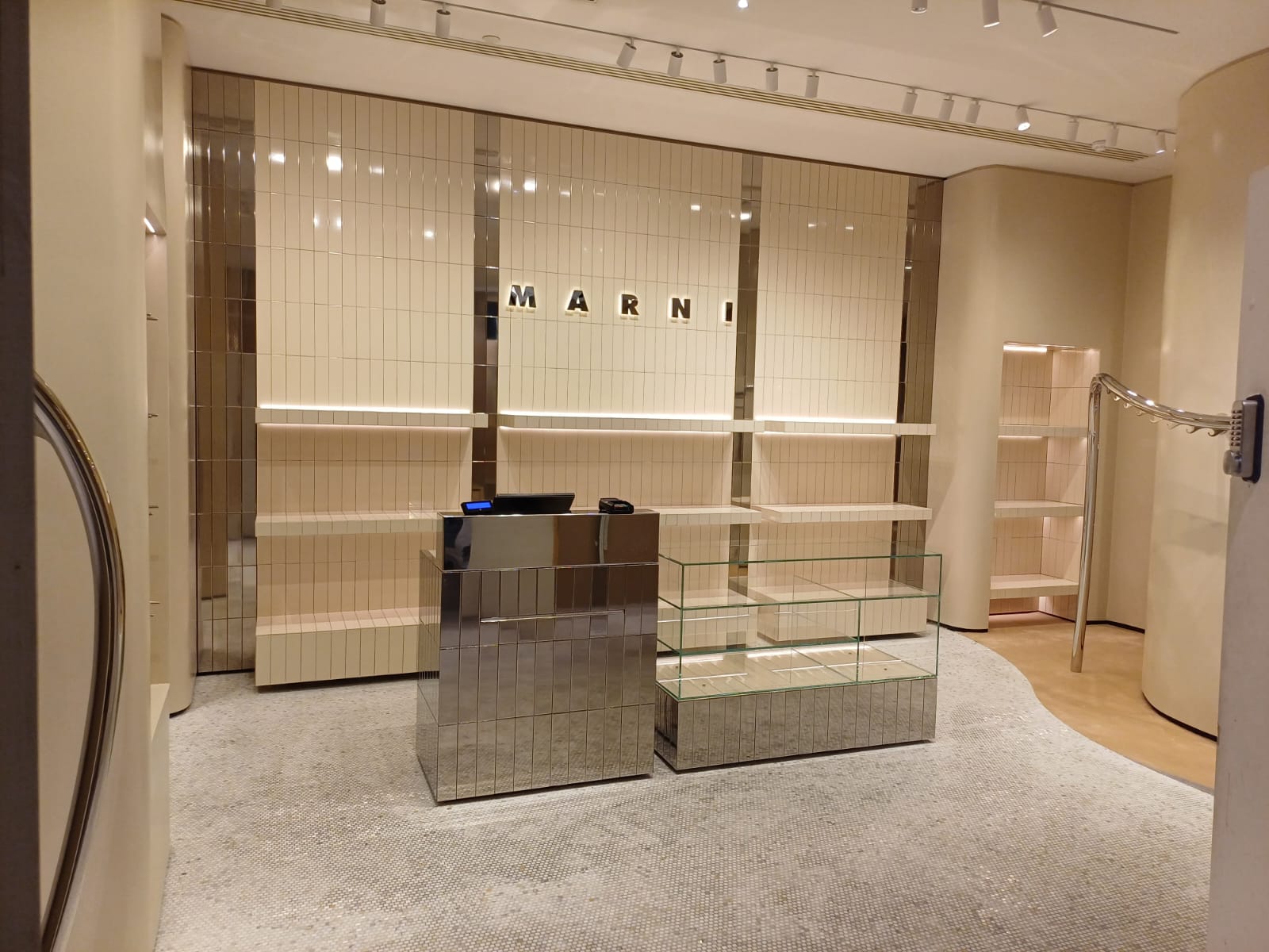 PHOTO-2024-02-24-06-23-40